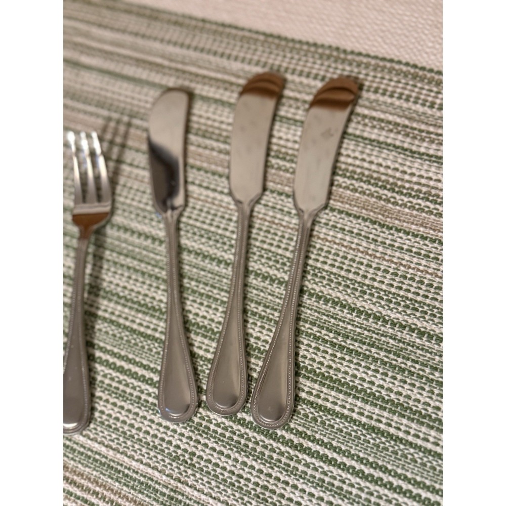 Towle Beaded 18/10 Stainless Steel 4 Forks 3 Butter Knives Cocktail Set Vietnam - Picture 2 of 8